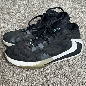 Nike Zoom Freak 1 GS